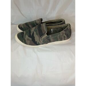 Mad Love Kasandra Women's Slip-On Sneakers Camo Print Size 11 Casual